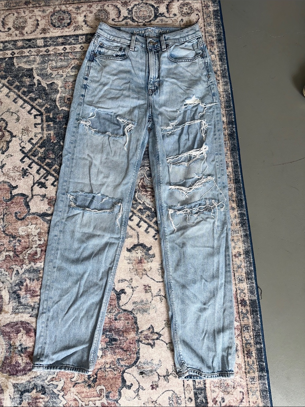American Eagle Outfitters Light Blue Distressed Boyfriend Jeans